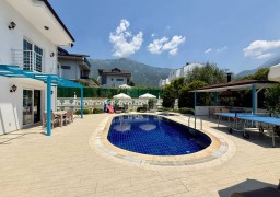 Villa ZENORA