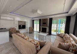 Villa ZENORA